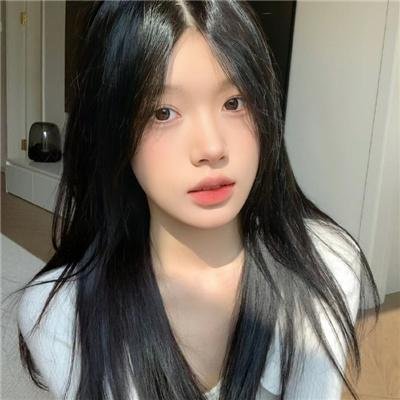 屏住呼吸：挑战冰潜纪录