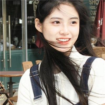 社恐的我被迫闪婚国民女神